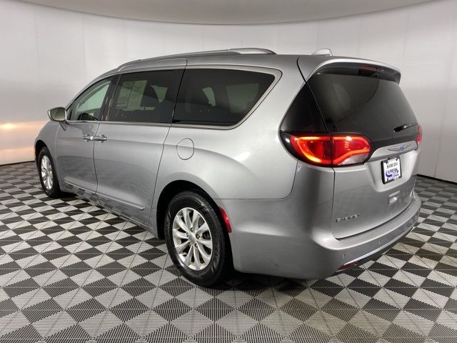 2018 Chrysler Pacifica Touring-L