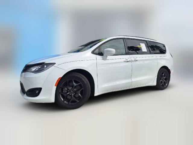 2018 Chrysler Pacifica Touring-L