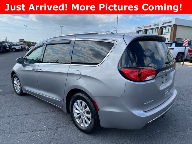 2018 Chrysler Pacifica Touring-L