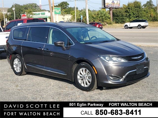 2018 Chrysler Pacifica Touring-L