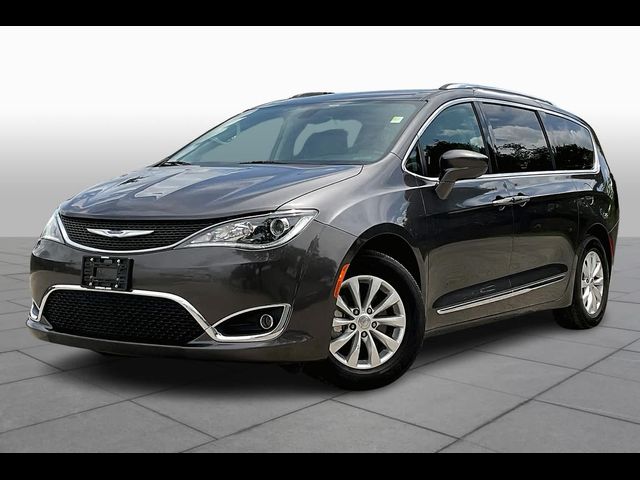 2018 Chrysler Pacifica Touring-L