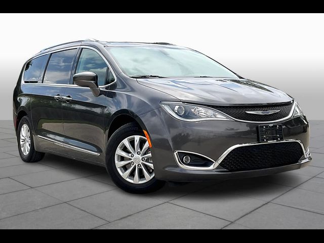 2018 Chrysler Pacifica Touring-L