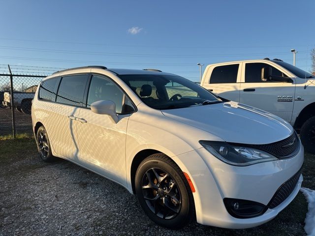 2018 Chrysler Pacifica Touring-L