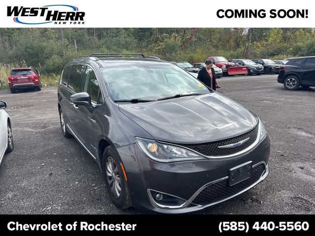 2018 Chrysler Pacifica Touring-L