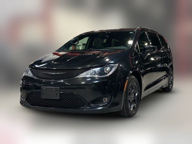 2018 Chrysler Pacifica Touring-L