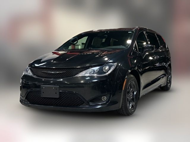 2018 Chrysler Pacifica Touring-L