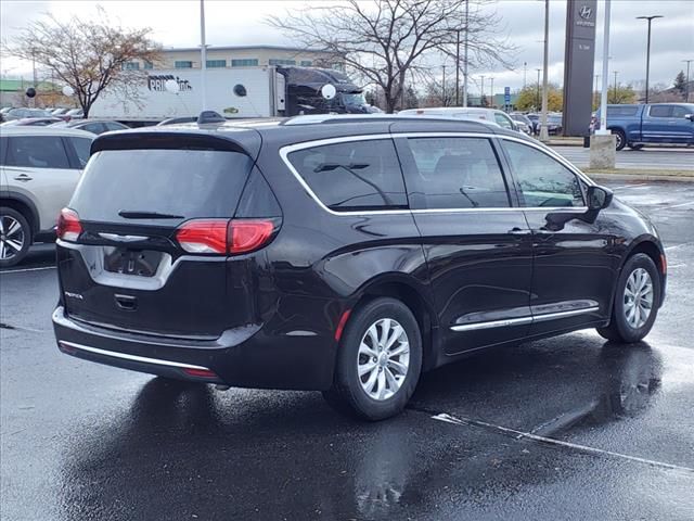 2018 Chrysler Pacifica Touring-L