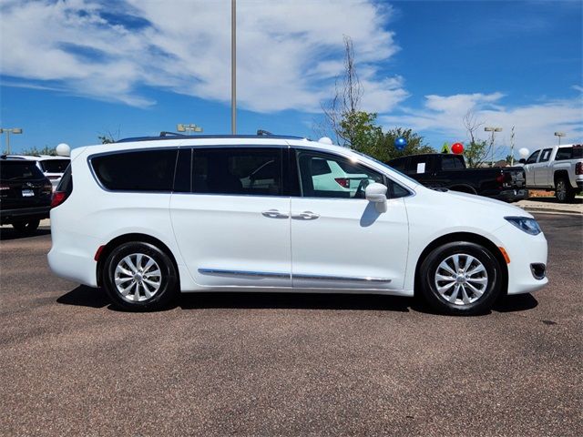 2018 Chrysler Pacifica Touring-L