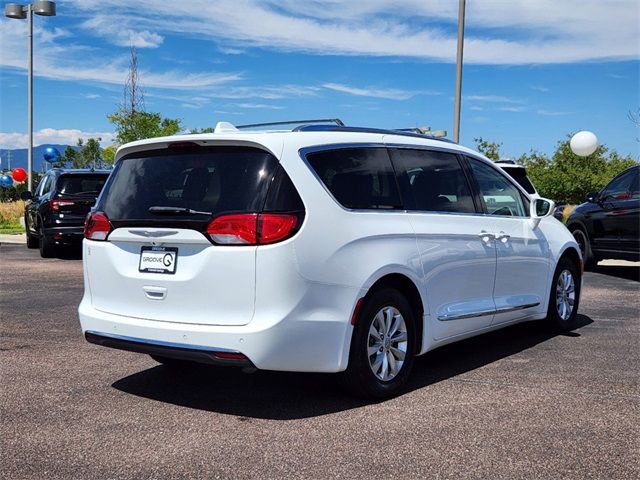 2018 Chrysler Pacifica Touring-L