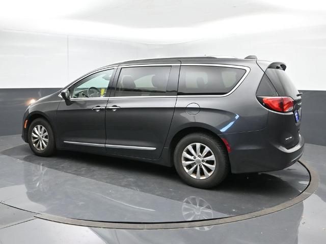 2018 Chrysler Pacifica Touring-L