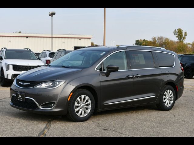 2018 Chrysler Pacifica Touring-L