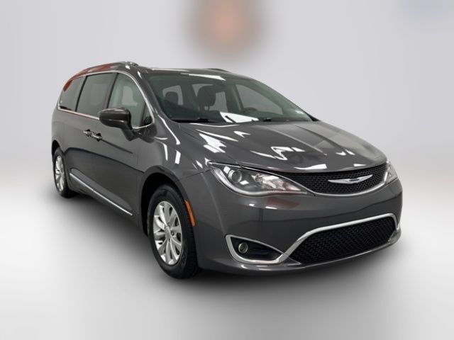 2018 Chrysler Pacifica Touring-L