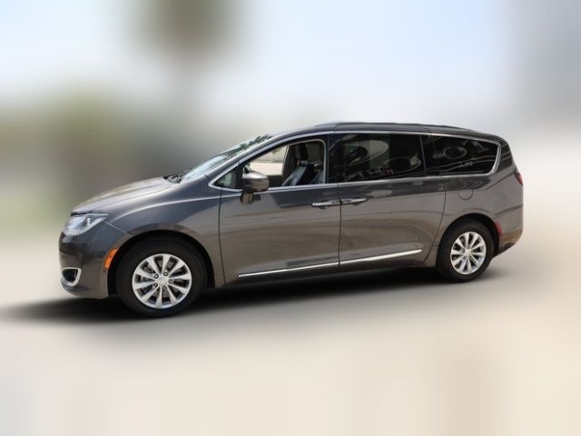 2018 Chrysler Pacifica Touring-L