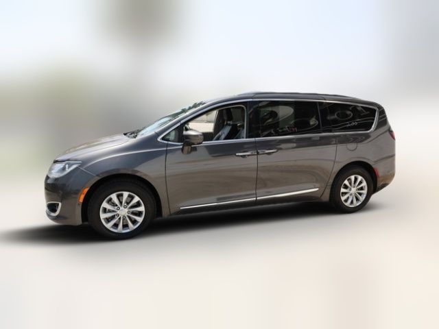 2018 Chrysler Pacifica Touring-L