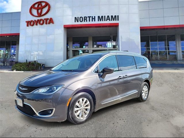 2018 Chrysler Pacifica Touring-L