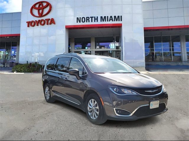 2018 Chrysler Pacifica Touring-L