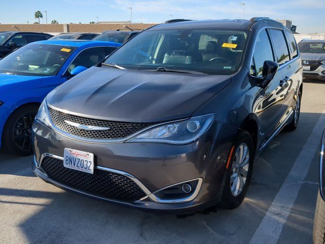 2018 Chrysler Pacifica Touring-L