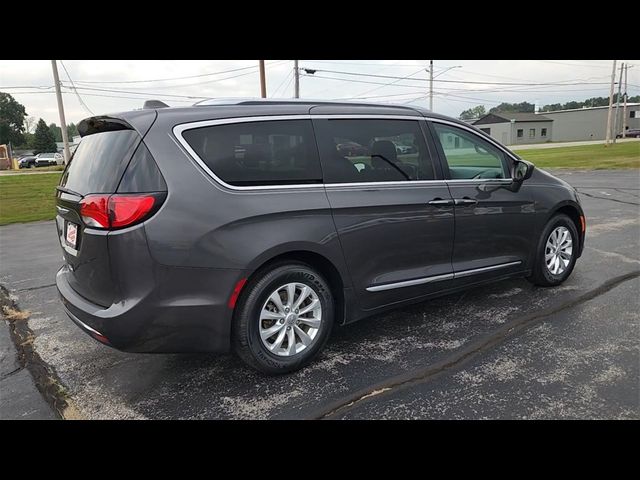 2018 Chrysler Pacifica Touring-L