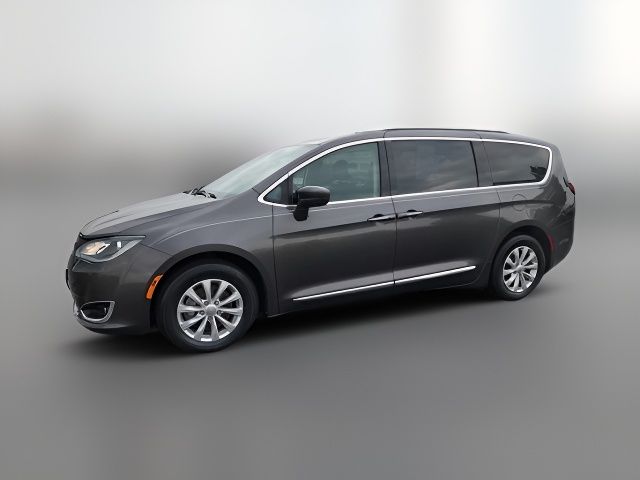 2018 Chrysler Pacifica Touring-L