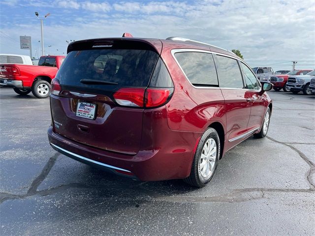 2018 Chrysler Pacifica Touring-L