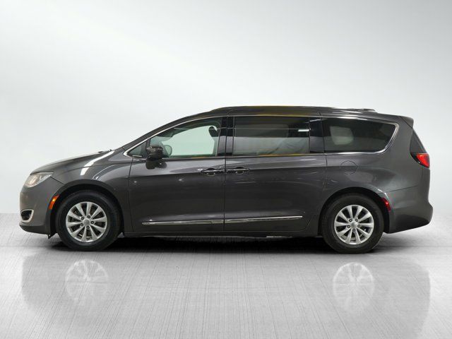 2018 Chrysler Pacifica Touring-L