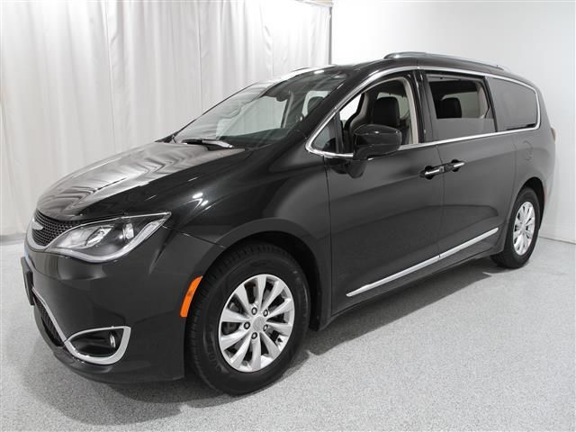 2018 Chrysler Pacifica Touring-L