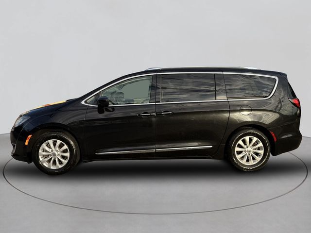 2018 Chrysler Pacifica Touring-L