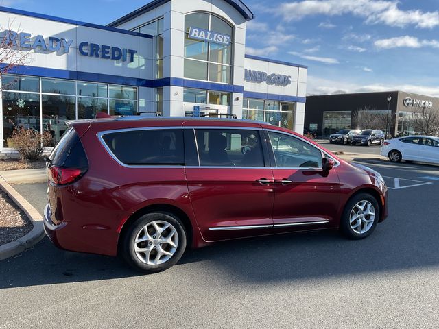 2018 Chrysler Pacifica Touring-L