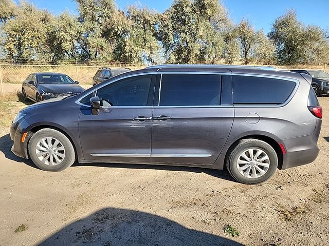 2018 Chrysler Pacifica Touring-L