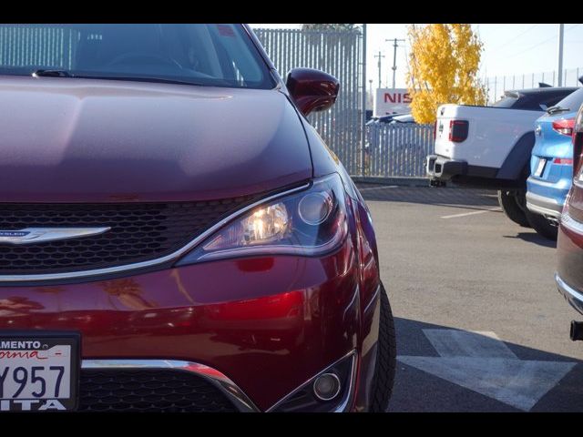 2018 Chrysler Pacifica Touring-L