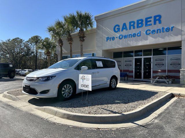 2018 Chrysler Pacifica Touring-L