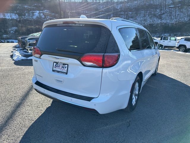 2018 Chrysler Pacifica Touring-L