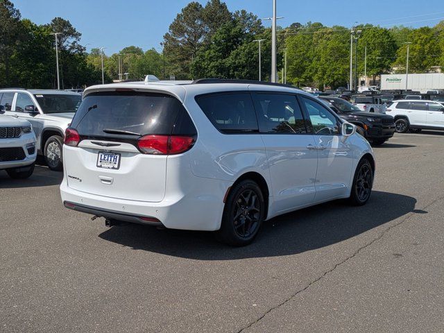 2018 Chrysler Pacifica Touring-L