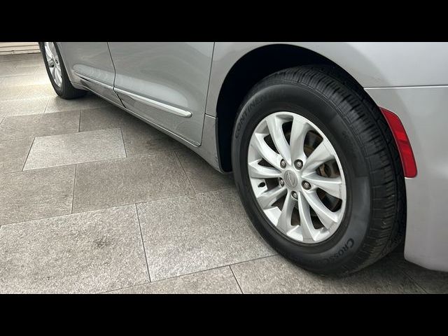 2018 Chrysler Pacifica Touring-L