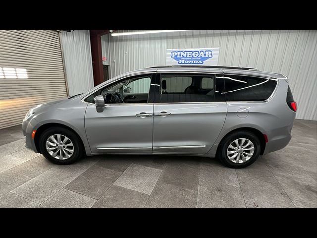 2018 Chrysler Pacifica Touring-L