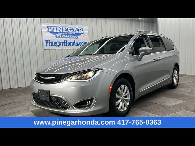 2018 Chrysler Pacifica Touring-L