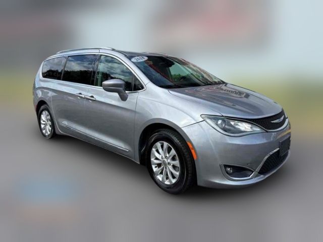 2018 Chrysler Pacifica Touring-L