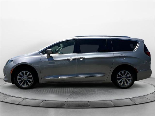 2018 Chrysler Pacifica Touring-L