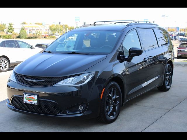 2018 Chrysler Pacifica Touring-L