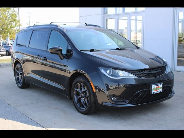 2018 Chrysler Pacifica Touring-L