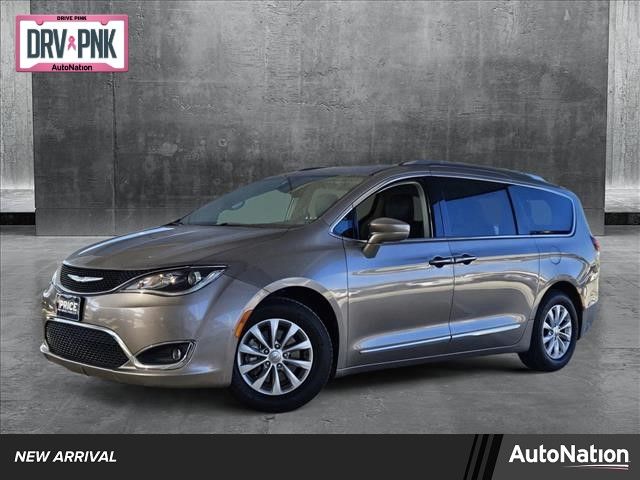 2018 Chrysler Pacifica Touring-L