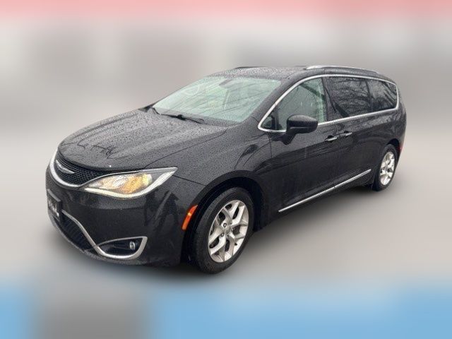 2018 Chrysler Pacifica Touring-L