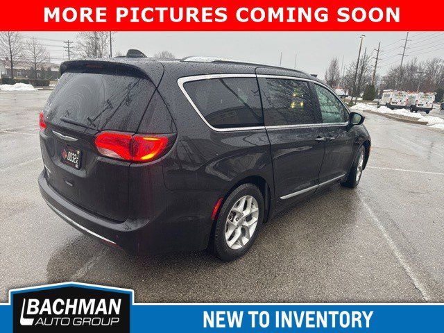 2018 Chrysler Pacifica Touring-L