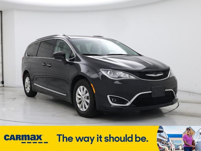 2018 Chrysler Pacifica Touring-L