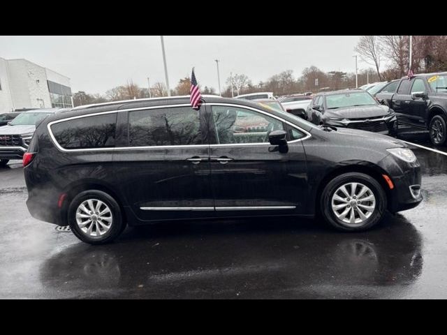 2018 Chrysler Pacifica Touring-L