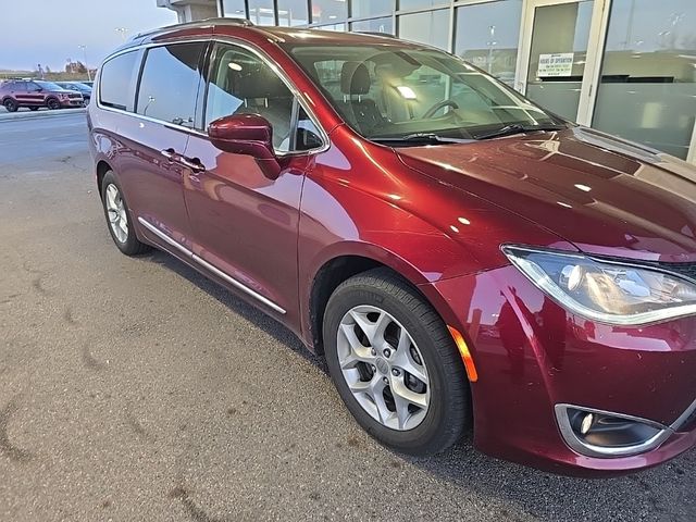 2018 Chrysler Pacifica Touring-L