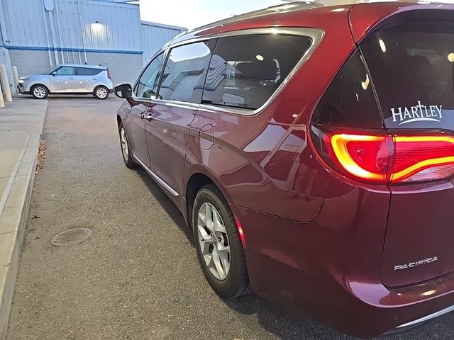 2018 Chrysler Pacifica Touring-L