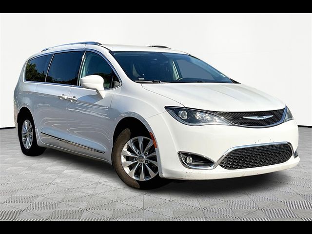 2018 Chrysler Pacifica Touring-L