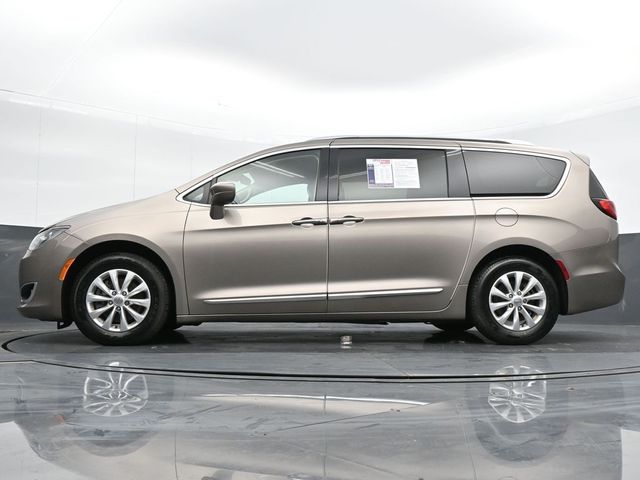 2018 Chrysler Pacifica Touring-L