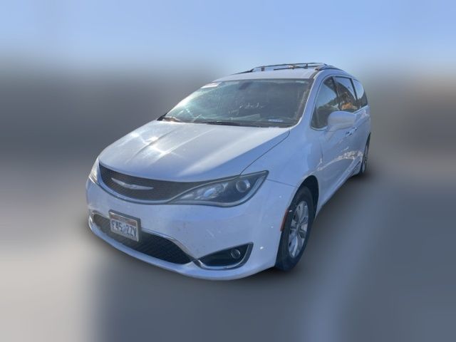 2018 Chrysler Pacifica Touring-L